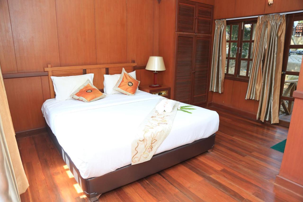 Kirirom Hillside Resort コンポンスプー エクステリア 写真