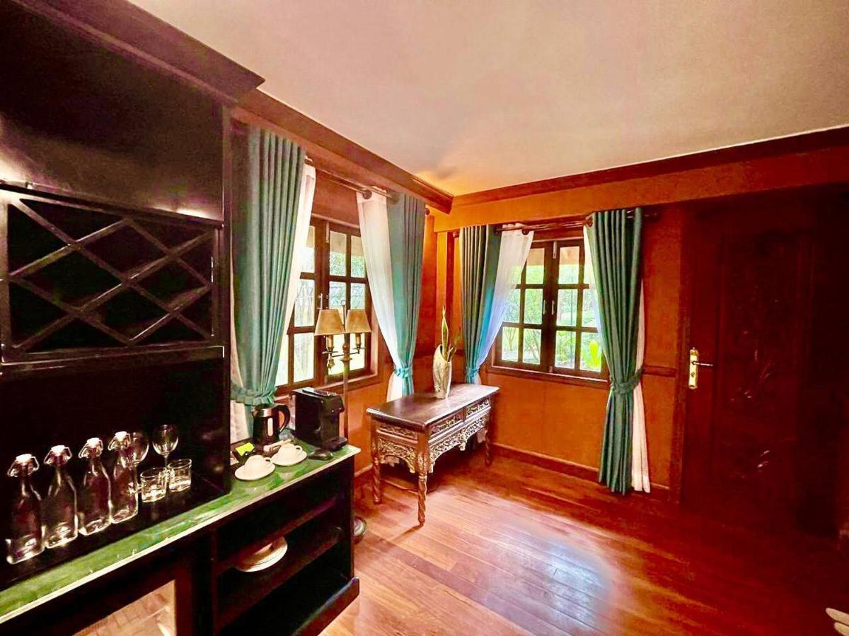 Kirirom Hillside Resort コンポンスプー エクステリア 写真